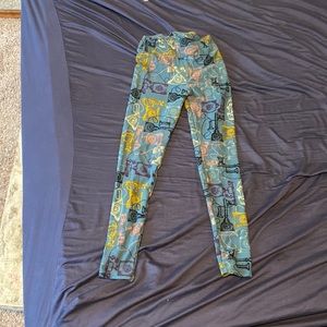 LuLaroe patterned Leggings